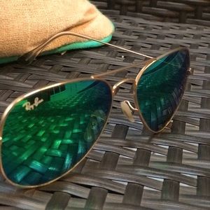 Ray-ban aviator green mirror sunglasses